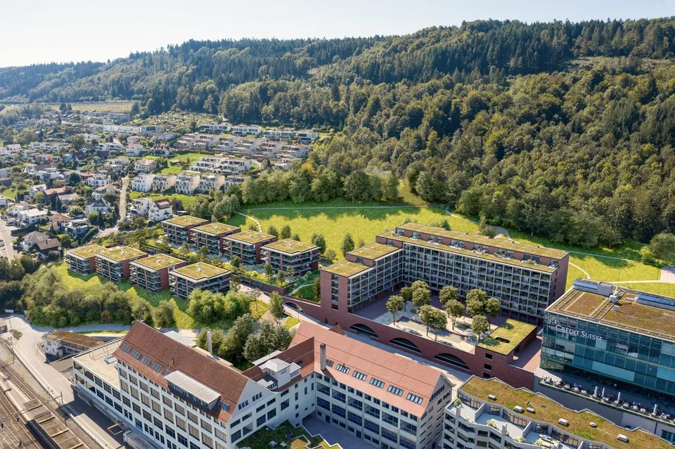 Motorradparkplatz in unmittelbarer Nähe zum Bahnhof Horgen Oberdorf