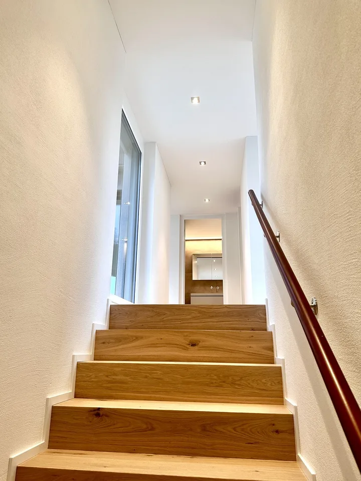 Attraktive 3½  Zimmerwohnung Attika im steuergünstigen Bäch SZ