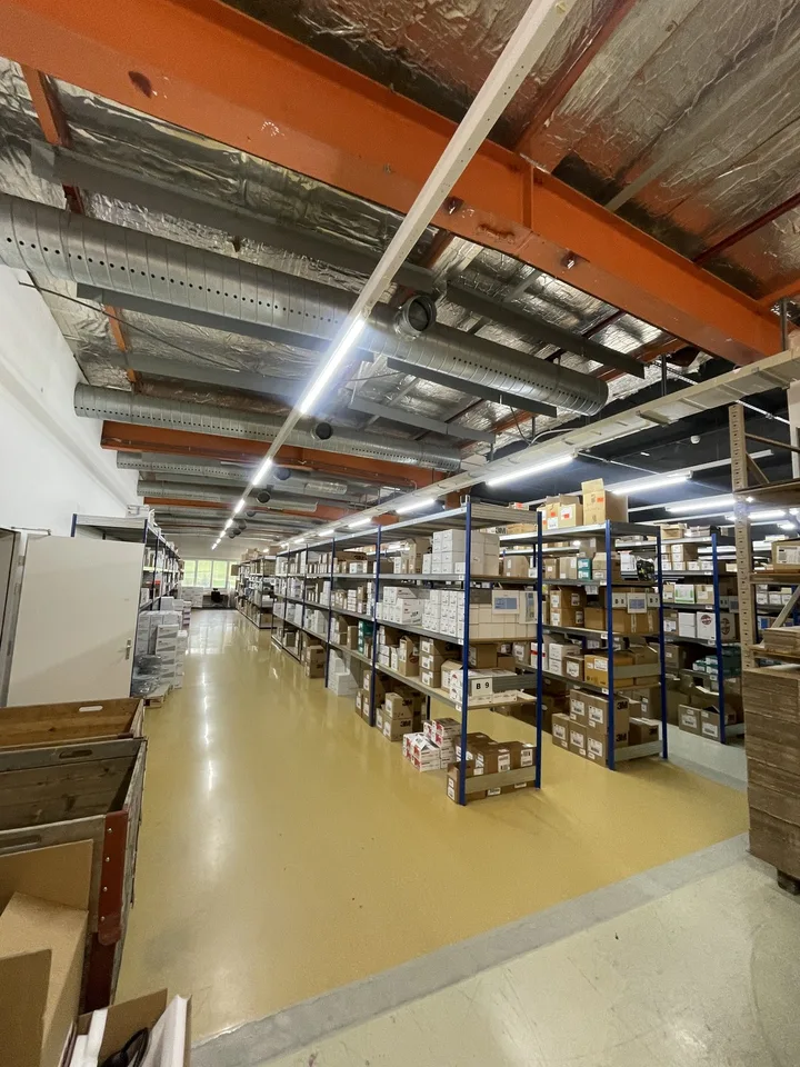 Büro- und Lagerräumlichkeiten zu vermieten – Foto 9 von 11