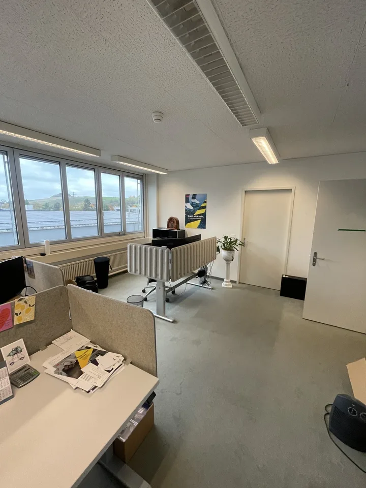 Büro- und Lagerräumlichkeiten zu vermieten