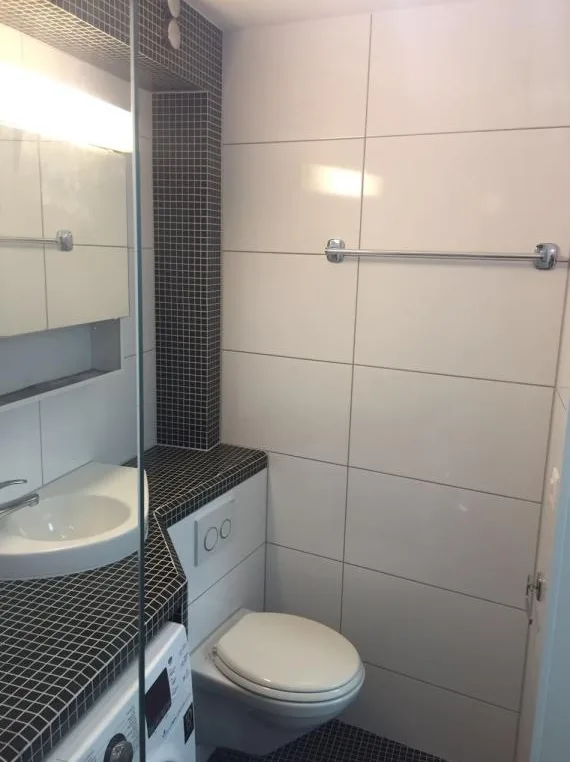 Möbeliertes Studio (Kurzzeitvermietung / Wochen- und Monatsvermietung)