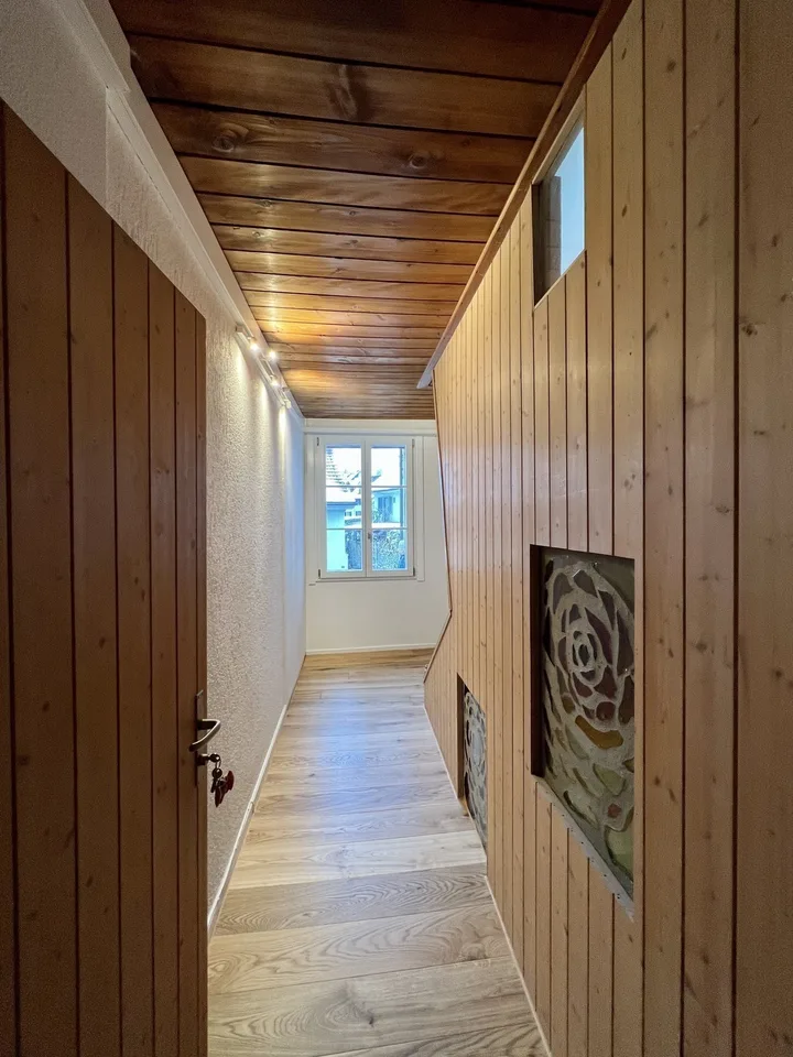 Renovierte Dachwohnung nähe Stäfa Rebberg Lattenberg