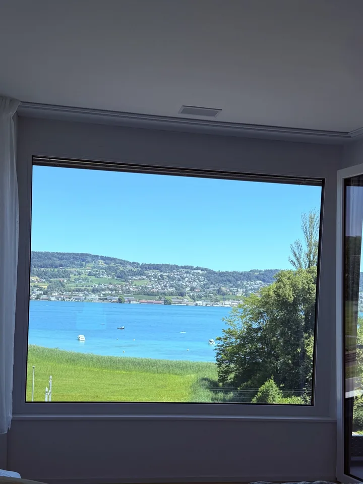 Stunning views on Lake Zurich - Beautiful 4.5-room apartment
