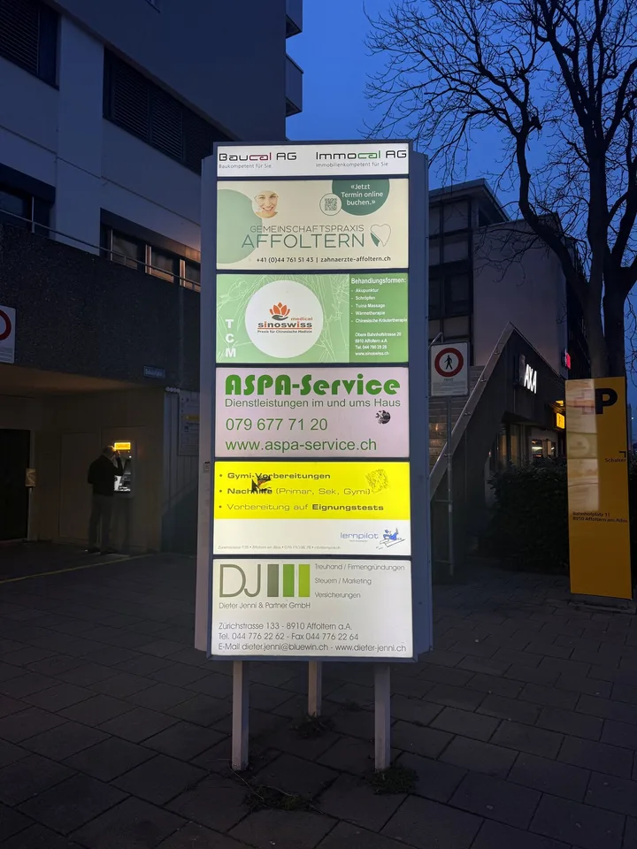 Lichtreklame – foto 2 di 3