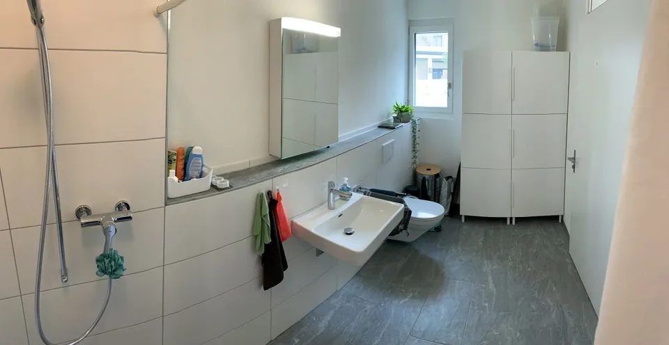 Grosses Zimmer in Premium Hausgemeinschaft mit Sitzplatz