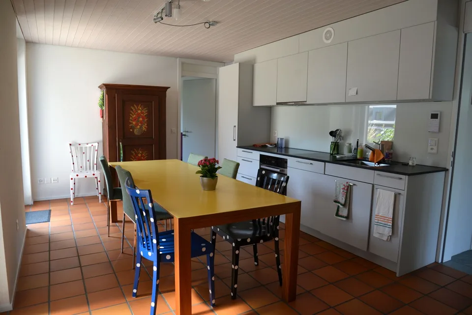 Grosses Zimmer in Premium Hausgemeinschaft mit Sitzplatz