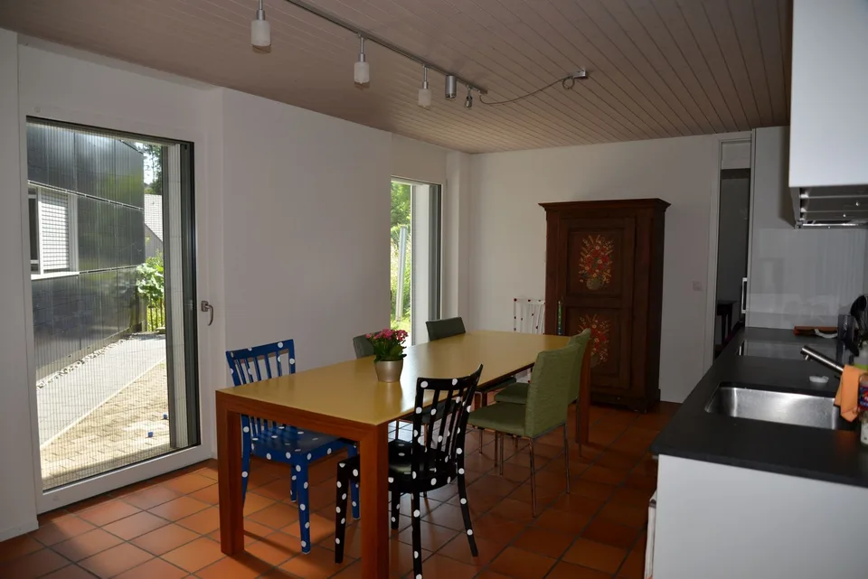 Grosses Zimmer in Premium Hausgemeinschaft mit Sitzplatz