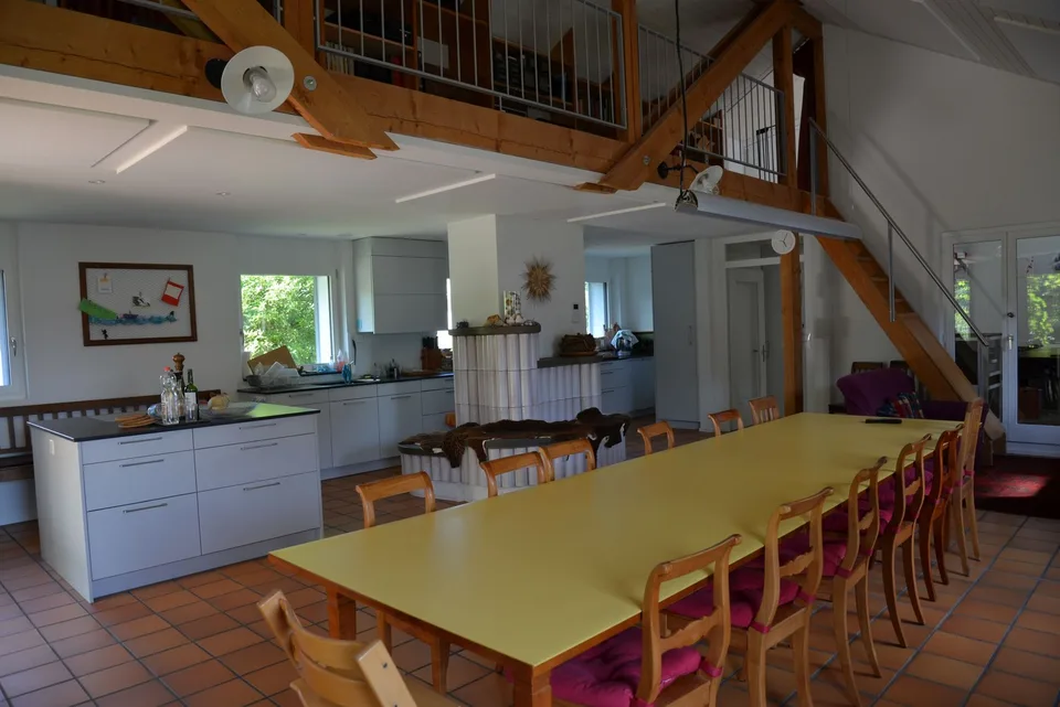 Grosses Zimmer in Premium Hausgemeinschaft mit Sitzplatz