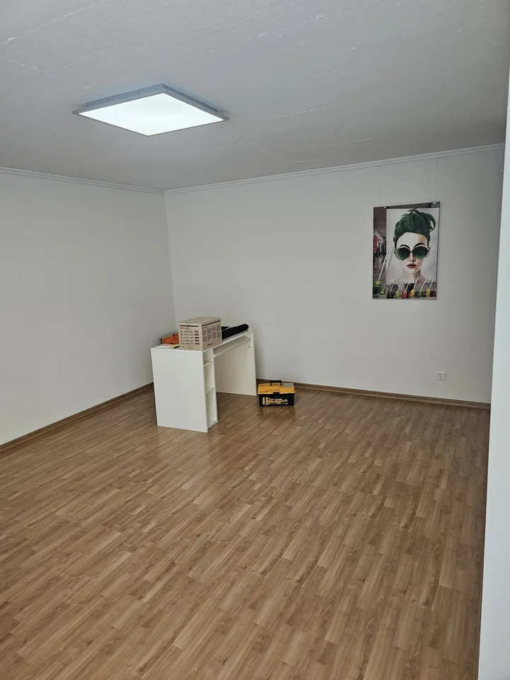 Zentral gelegene Gewerbefläche zu vermieten