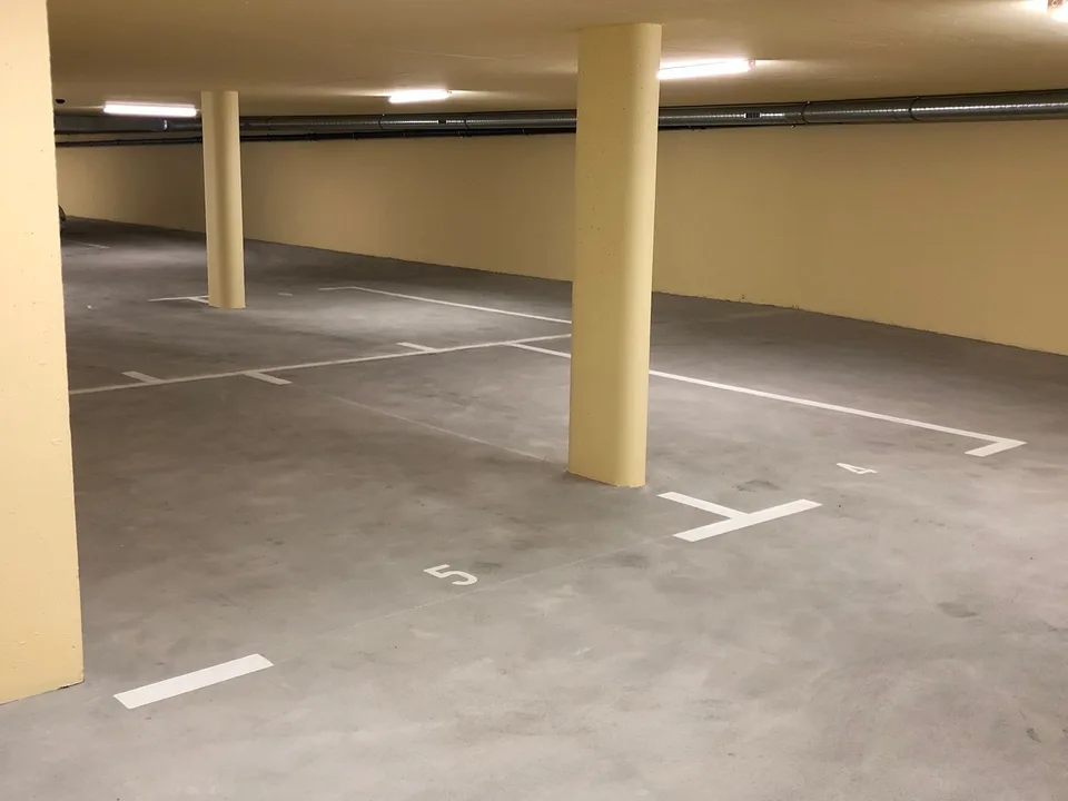 Einstellplatz in moderner und sicherer Tiefgarage