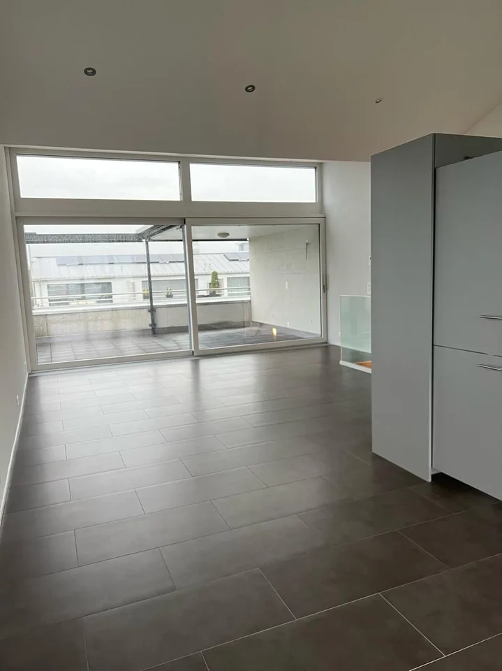 Room in high-end apartment