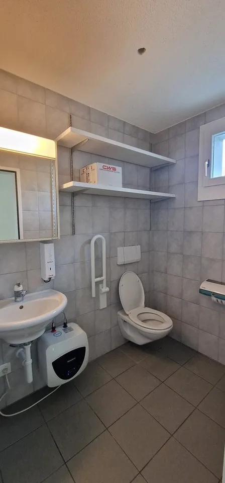 Ladenfläche im Dorfzentrum von Bonstetten – Foto 7 von 8