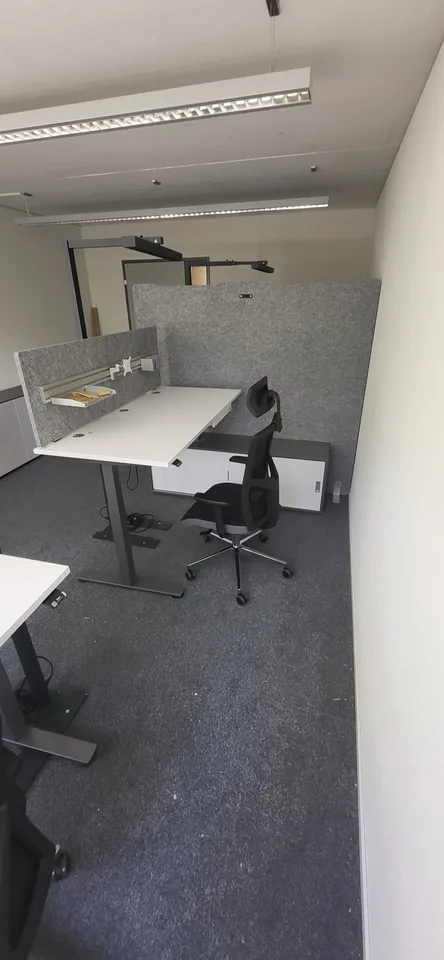 🏢 Modern Coworking Workspace | Chamerstrasse 176 Zug | Available Now – Foto 7 von 22