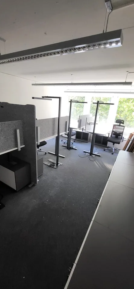 🏢 Modern Coworking Workspace | Chamerstrasse 176 Zug | Available Now – Foto 9 von 22