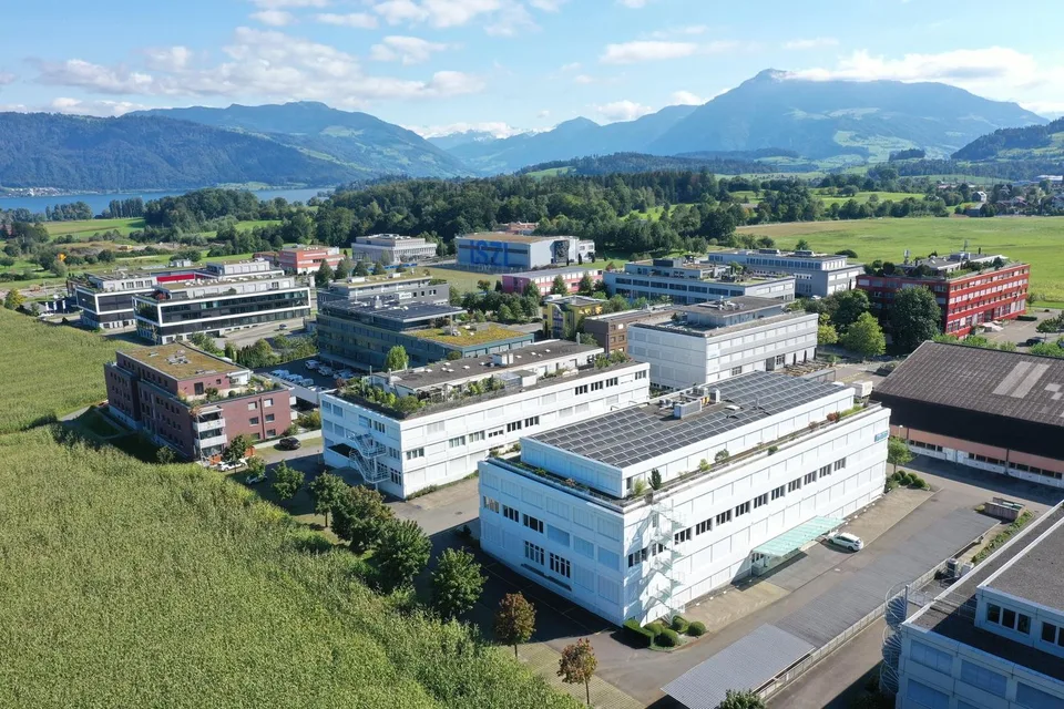 Helle und flexible Büroflächen im Bösch 71