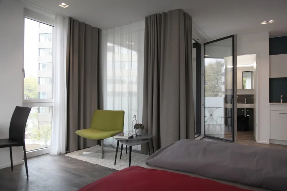Grosszügiges Studio mit Loggia – modernes Wohnen