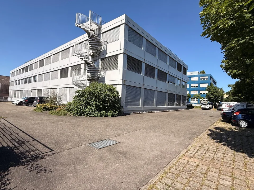 Helle flexible Büroflächen mit hochwertigem Ausbau