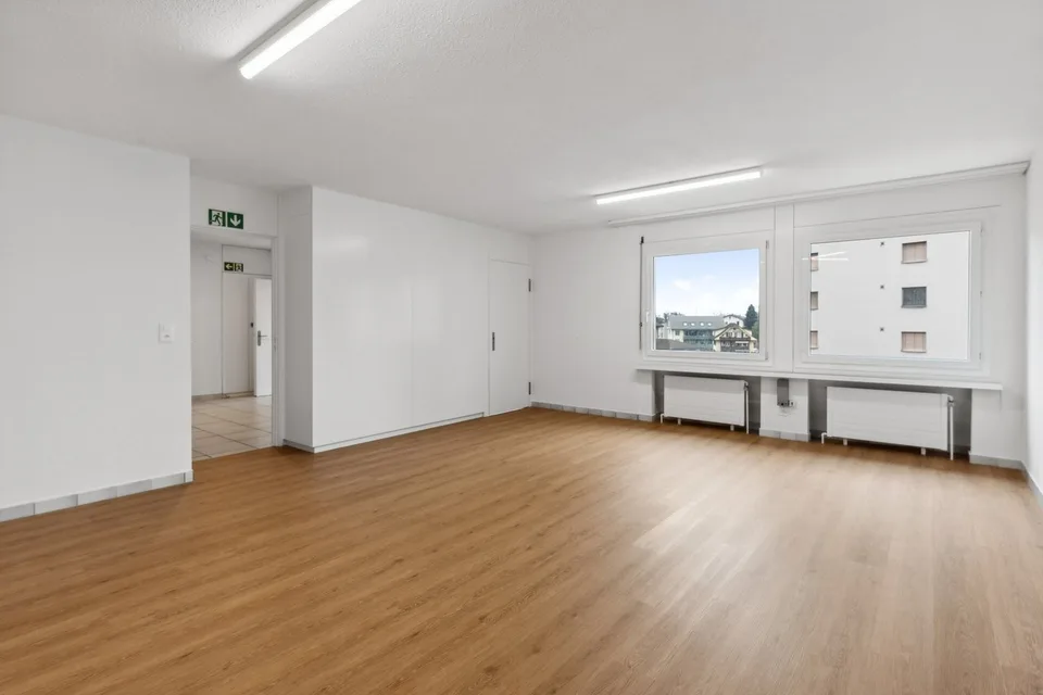 Büro- oder Schulungsräume zu vermieten
