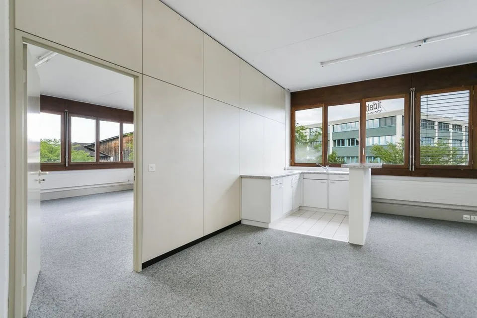 Bürofläche mit angrenzendem Lagerbereich – Foto 6 von 8