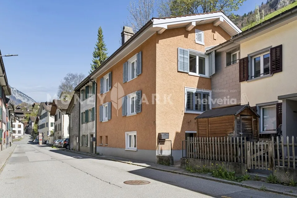 5-Zimmer-Haus mit Terrasse, Garten und ausbaubarem Untergeschoss