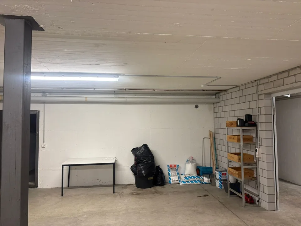 Lagerfläche im Untergeschoss an zentraler Lage in Glarus zu vermieten