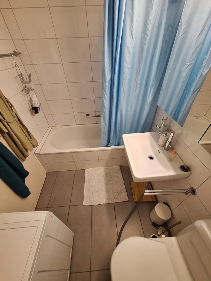 Free Room WG Bernstrasse 112