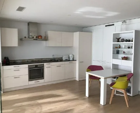 Charmante Helle 2.5 Wohnung , 5 Minuten vom See und Bahnhof,