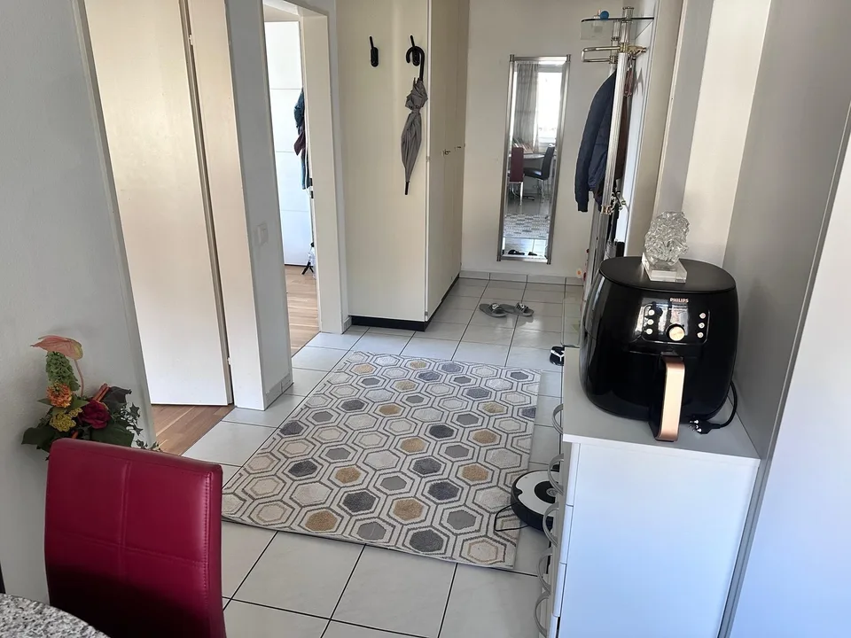 möblierte 2.5 Zimmer wohnung (Befristet)