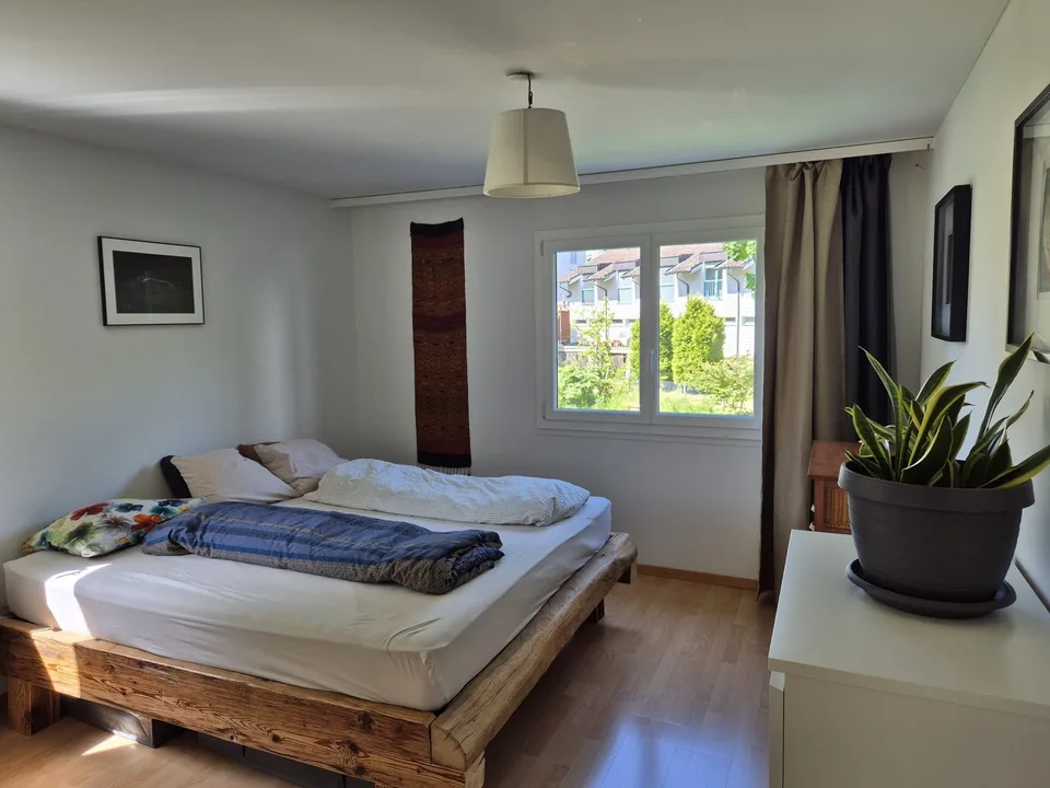 3.5-Zimmer-Wohnung mit Gartensitzplatz mit Aussicht auf Pilatus und Garage (befr.)