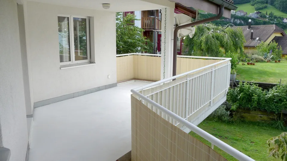 Modernes 5 ½ Zimmer-Zweifamilienhaus in Top-Lage mit atemberaubender Bergsicht in Morschach