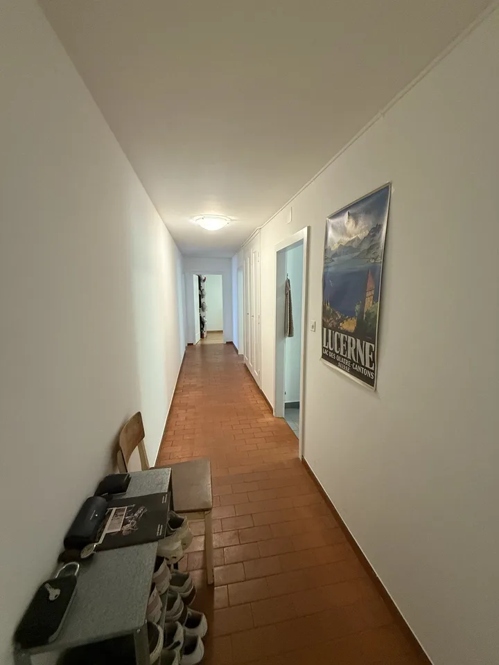 WG room in Lucerne available from August 2026 / WG-Zimmer in Luzern ab August 2026