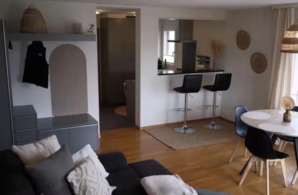 Schöne 2.5 Zimmer Wohnung mit Seezugang