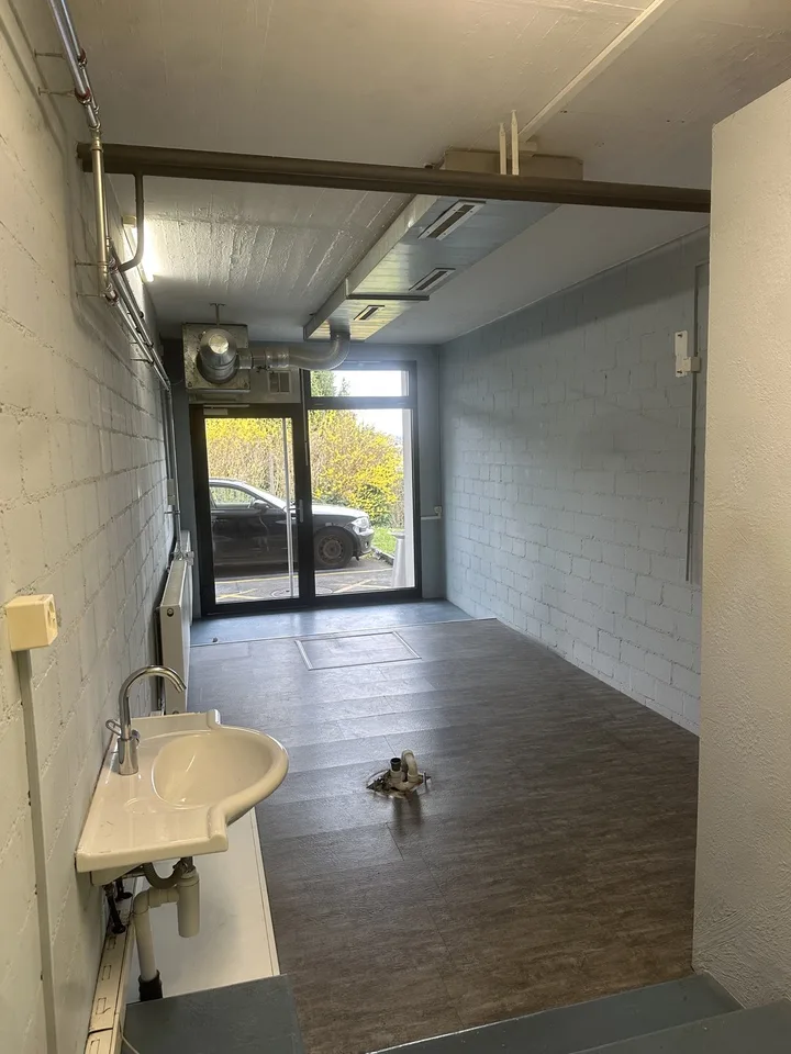 Vielseitiger Gewerberaum / Geschäftsraum ca. 22 m² in Kriens
