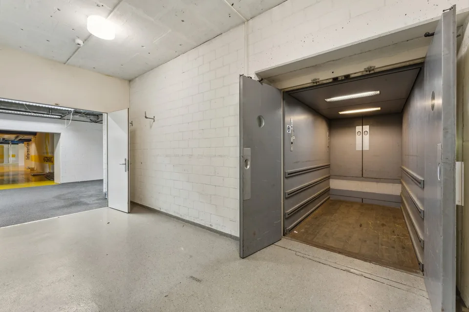 Attraktive Buro- und Gewerbeflaeche (625 m2) mit maximaler Flexibilitaet in Luzern-Littau – photo 10 sur 12