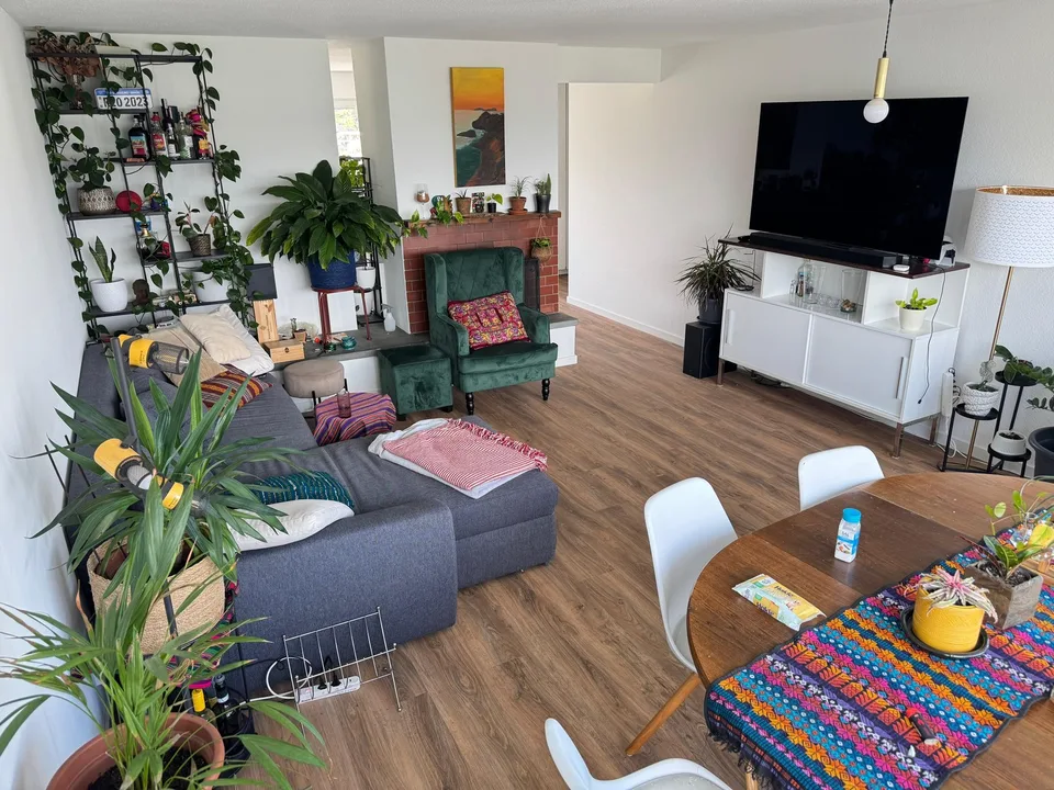 WG Zimmer in Attikawohnung 360° Ausblick