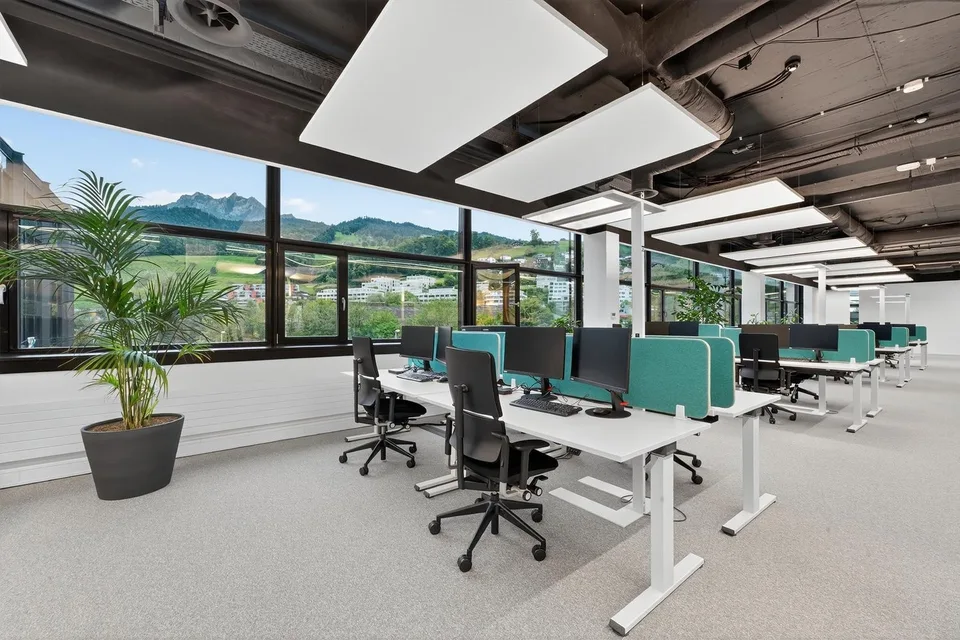 Exklusive 1600 m² Bürofläche in Kriens - bezugsbereit 2026