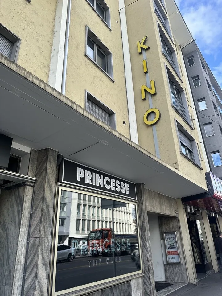 Vitrine an gut sichtbarer Lage in Luzern zu vermieten