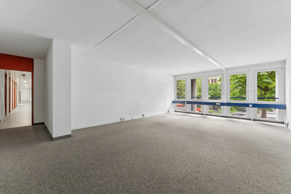 Vielseitige Gewerbe- und Büroflächen an gut sichtbarer Lage – Foto 16 von 30