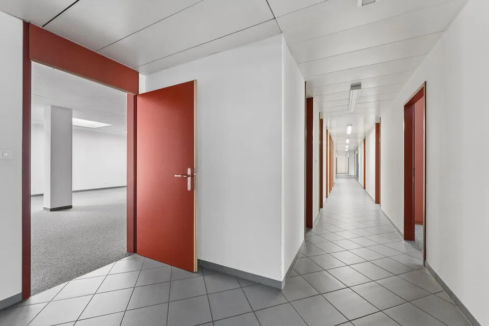 Flexible Büroflächen mit Entwicklungspotenzial an zentraler Lage – Foto 16 von 30
