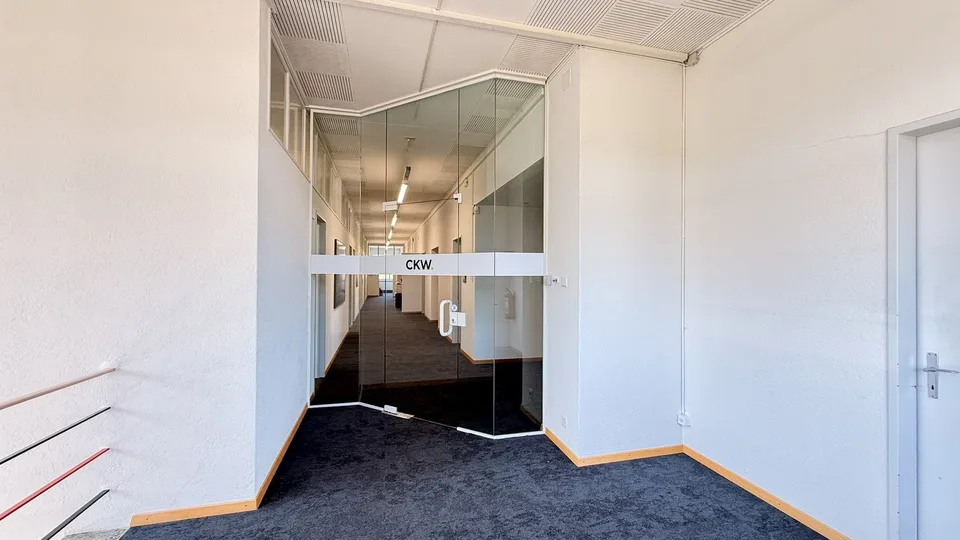 Moderne Büroräumlichkeiten im 1. OG