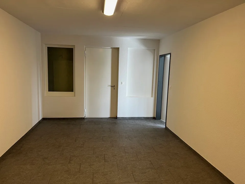 Helles Büro in Huttwil – ideal für Dein Business