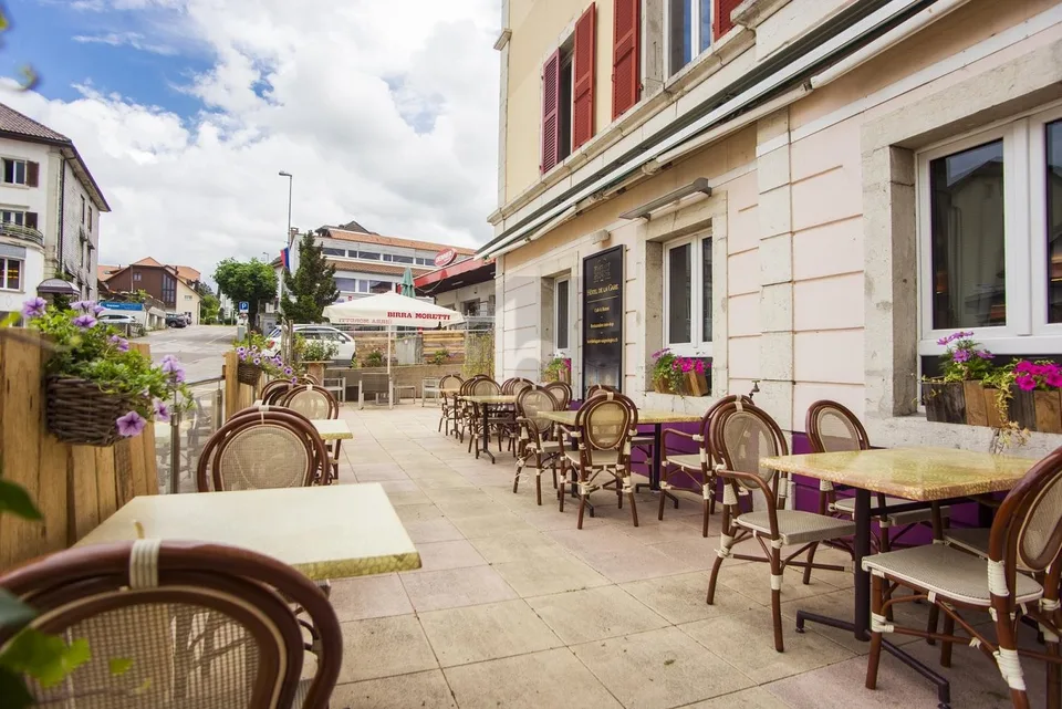 HÔTEL CLÉ EN MAIN À FORT POTENTIEL