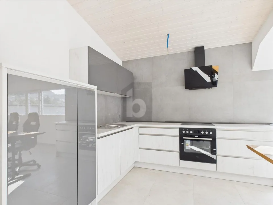 MODERN, ZENTRAL & HELL