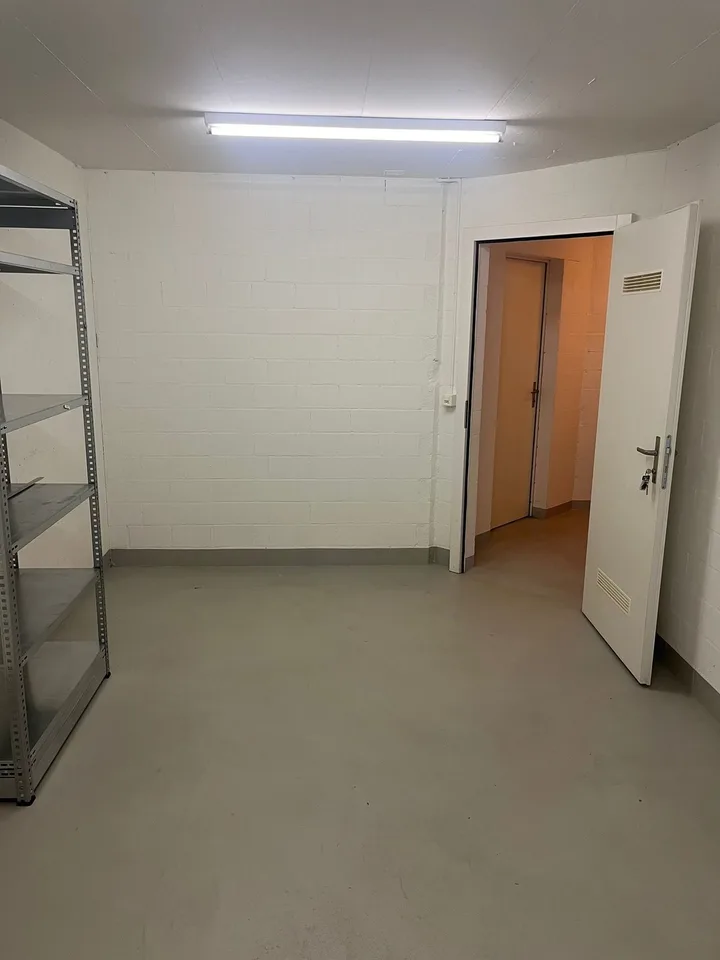 Lagerraum/Hobbyraum/Büro