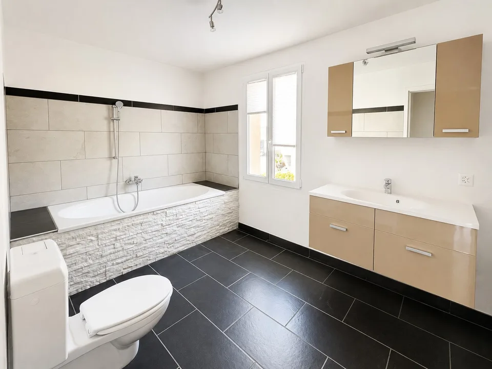 Wohnung in freistehender Jugendstilvilla – 5.5 Zimmer, 160 m², Garten