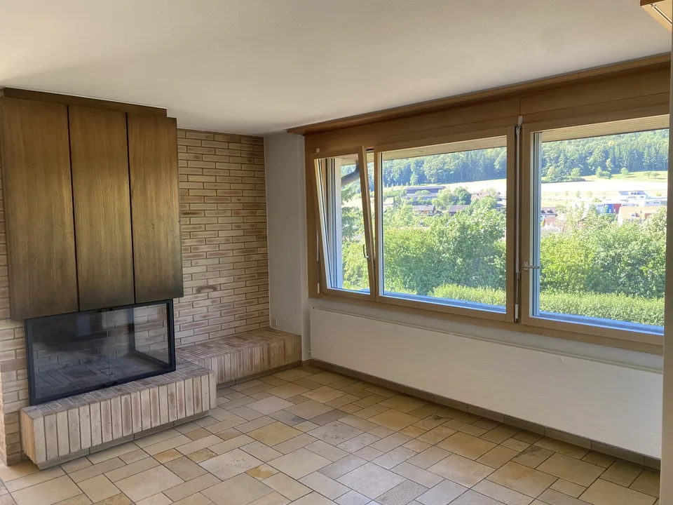 Grosszügige 146 m2 Wohnung in Effingen