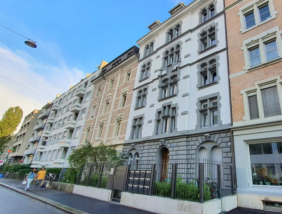 Extraordinary Top-Floor Apartment with Character and Comfort in Basel