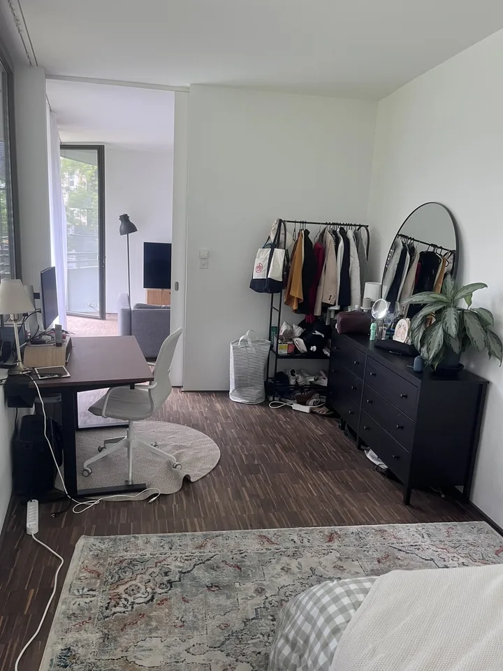 3-er WG in big modern flat (120 m2) with two bathrooms and two balconies (Voltaplatz)