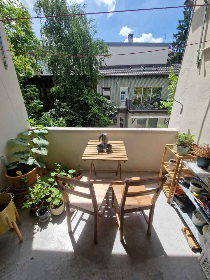 Furnished 2.5 Room Apartment in Kleinbasel – 1-Year Sublet (Single or Couple)