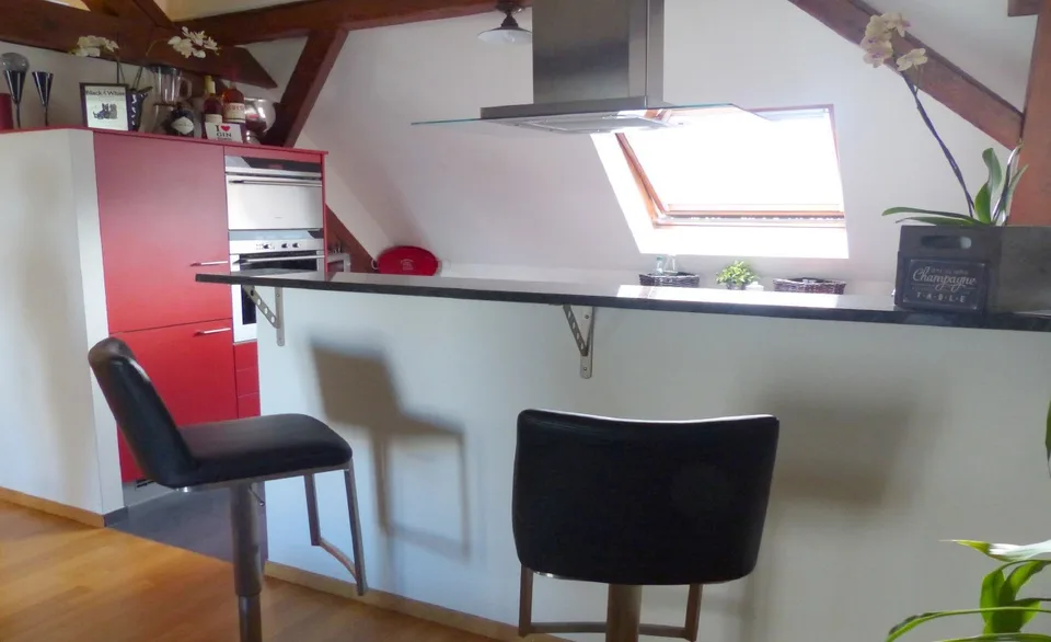 3.5 – Zimmer Dachwohnung / 3.5-Room Top-Floor Apartment
